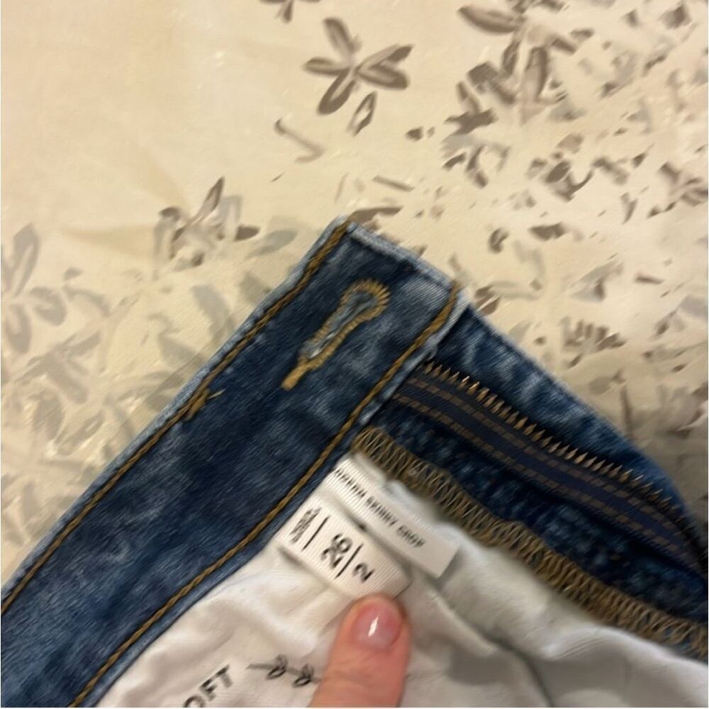 LOFT | modern skinny crop blue jeans 2/26 - Picture 6 of 10